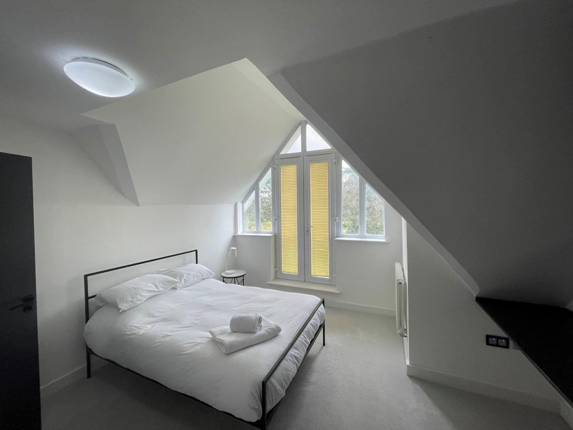 Modern And Stylish Penthouse Apartment Next To Maidenhead Golf Course Zewnętrze zdjęcie